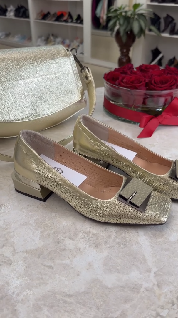 Stylish square hollow breathable leather casual shoes