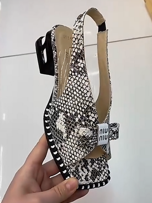 Stylish snake scale pattern thick heel sandals