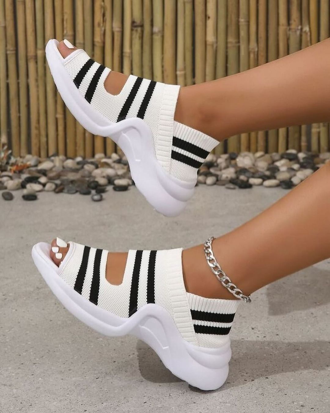 Stylish striped sports casual mesh knitted sandals