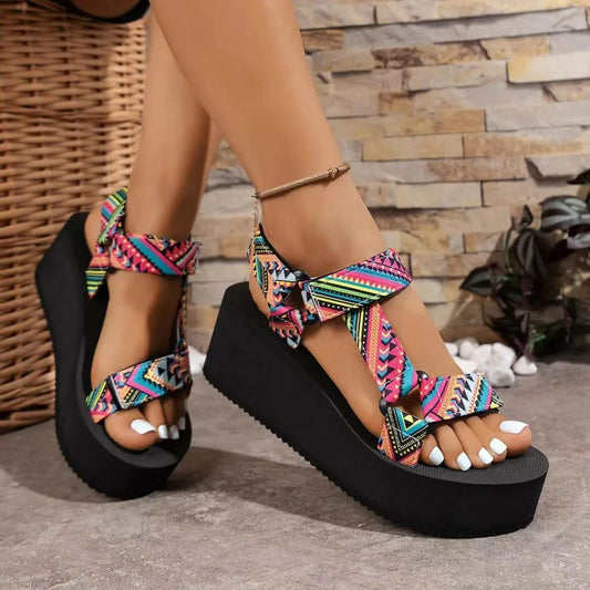 New thick-soled color-blocked Velcro beach sandals