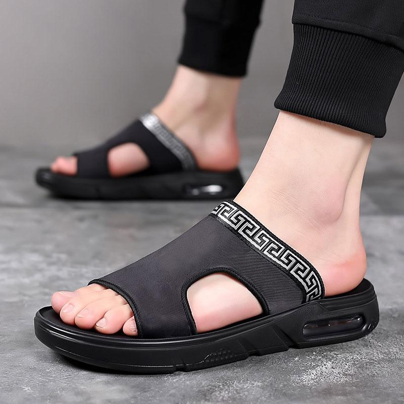 Trendy men's summer athleisure beach breathable outdoor personality non-slip sandals