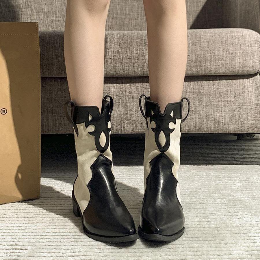 Stylish colour-block leather pointed-toe Chelsea boots