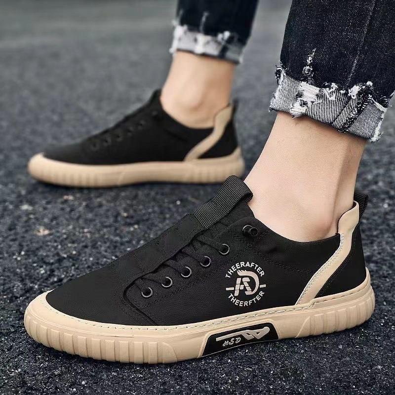 Trendy new breathable sports and leisure sneakers