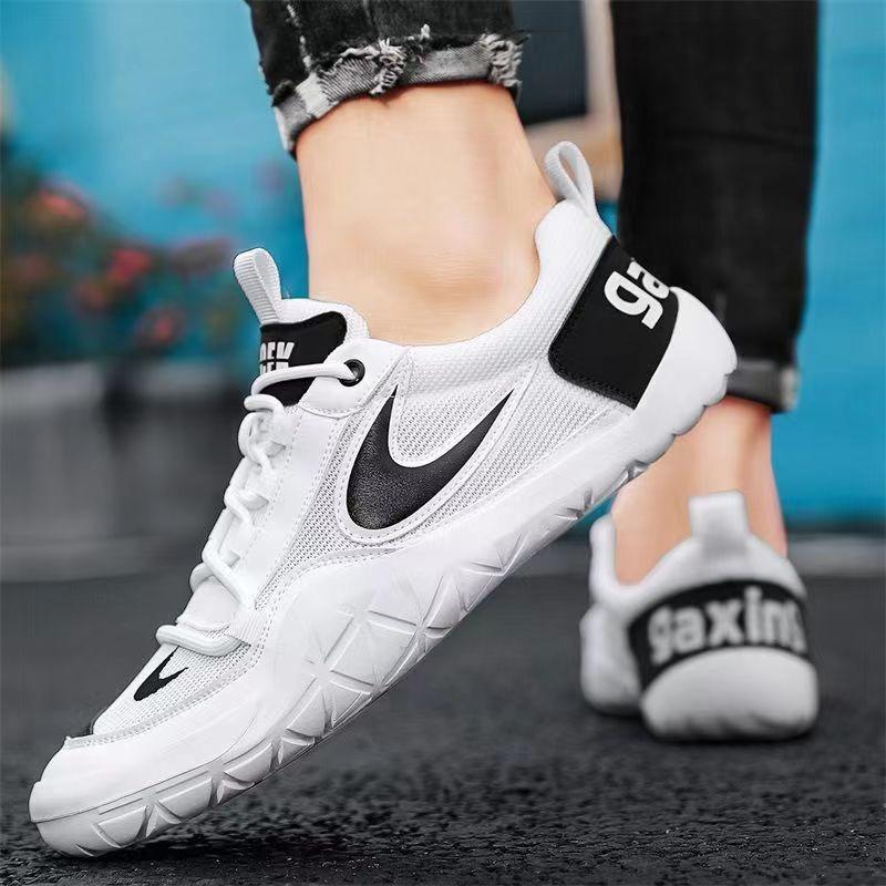 New lightweight breathable soft-soled trendy sneakers