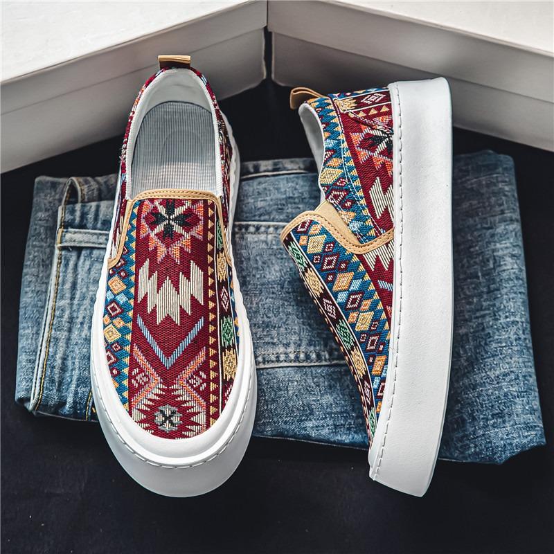 Trendy new ethnic print breathable flat casual sports canvas shoes