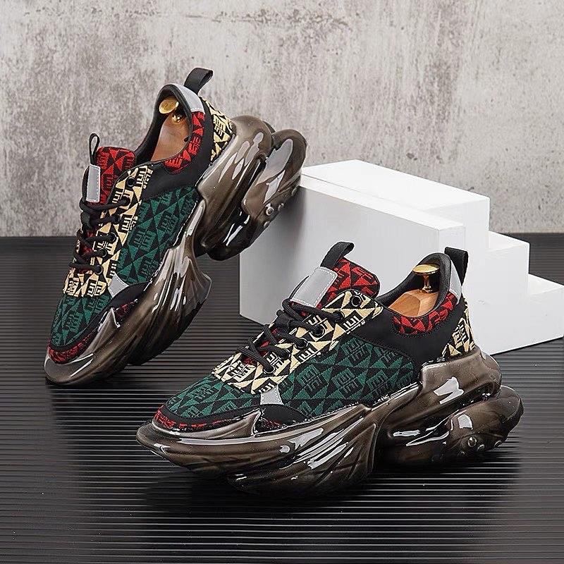 Trendy embroidered upper, sheepskin lining, platform sole, heightened, athleisure, versatile men's shoes