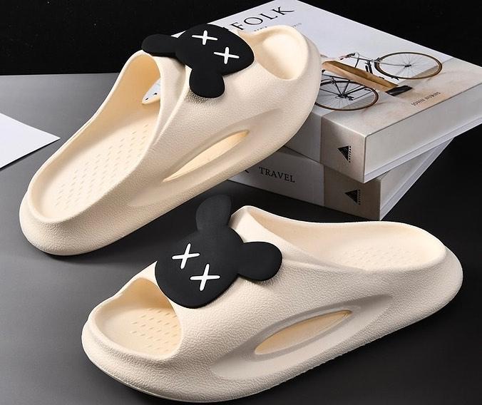 Trendy New Bear Print Thick-Soled Casual Indoor and Outdoor Wear-Resistant Increased Support Slippers