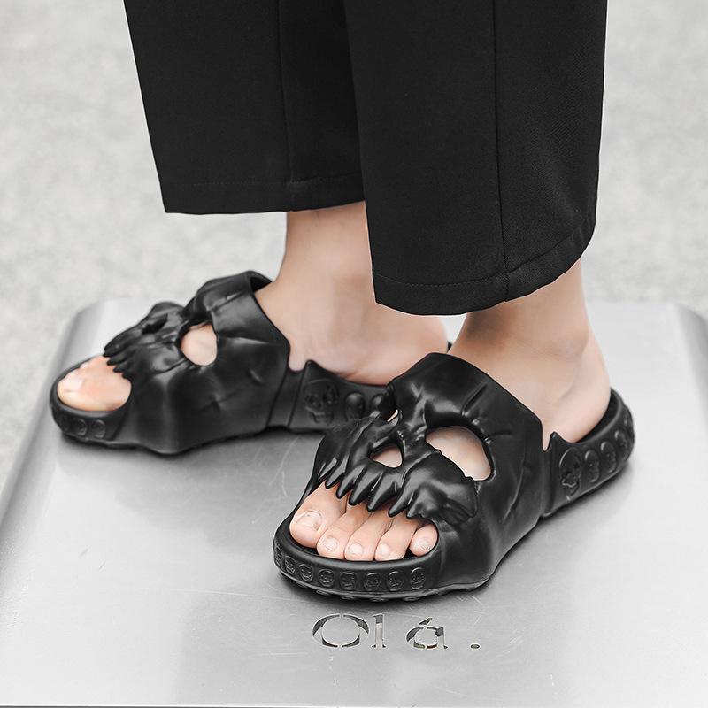 Trendy skull platform slippers