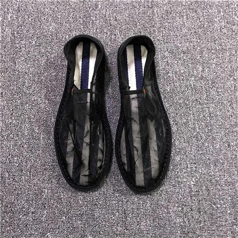 Stylish feather print breathable mesh slip-on soft sole shoes