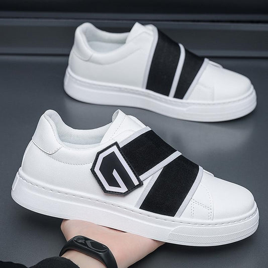 Trendy Velcro sneakers