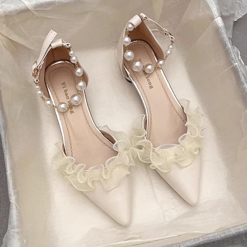 Stylish new pearl buckle strap thick heel sandals