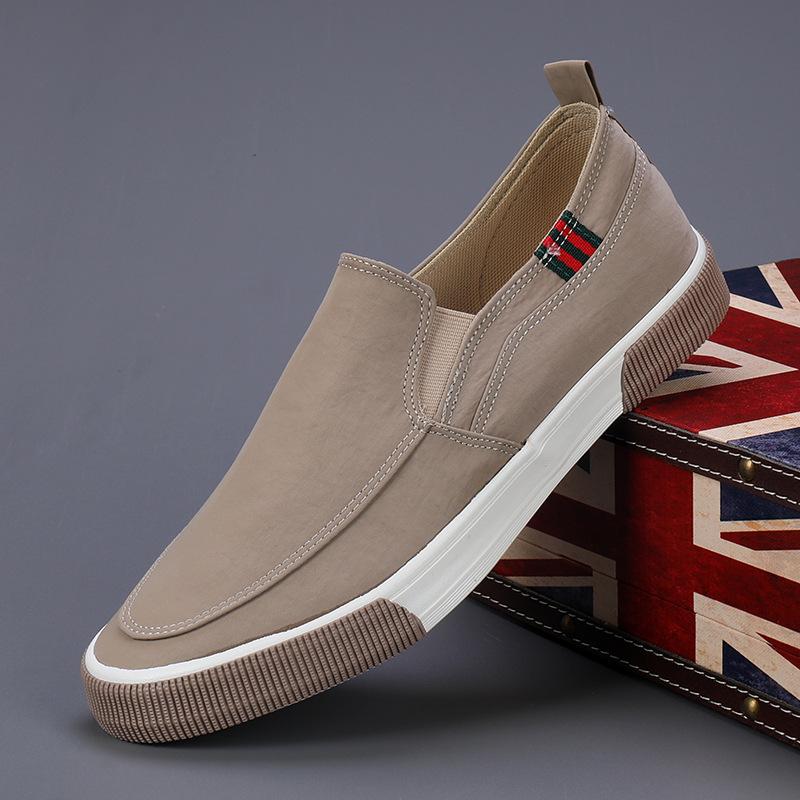 Men's lightweight breathable slip-on canvas shoes