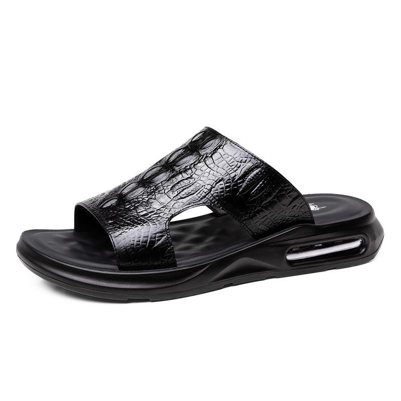 Trendy summer wear statement cowhide men's beach slippers