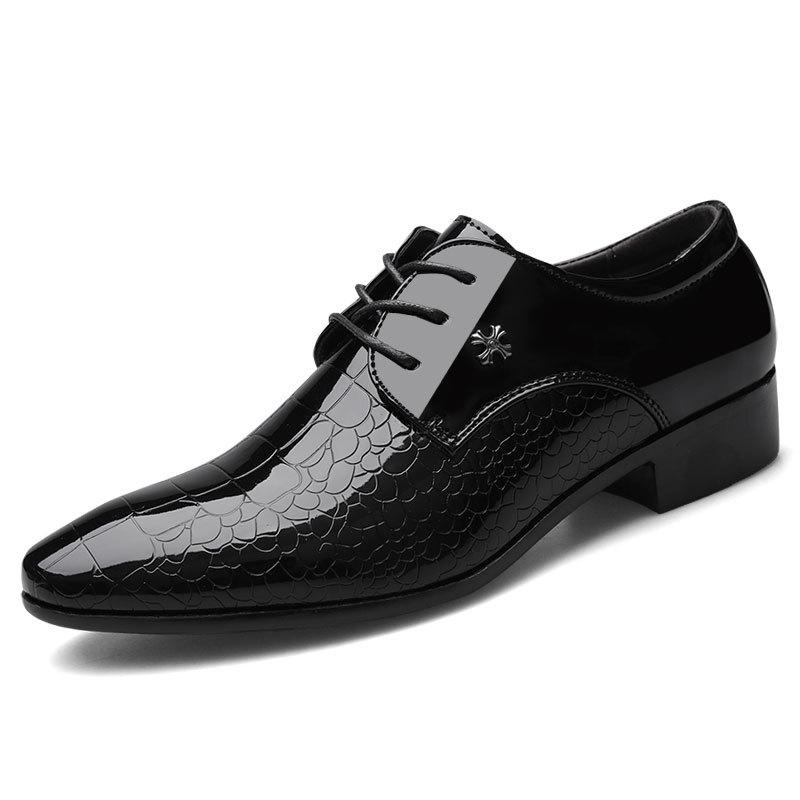 Stylish snake scale pattern men's business formal leather shoes