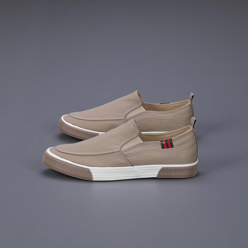 Men's lightweight breathable slip-on canvas shoes