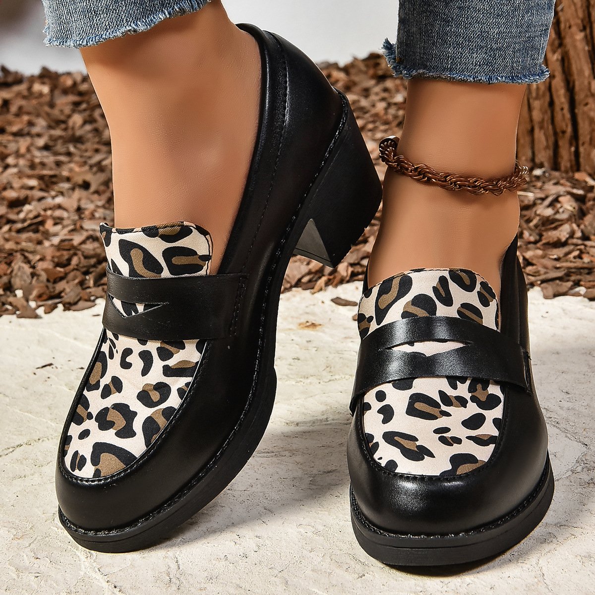 Trendy new leopard print thick-soled slip-on round toe thick heel loafers