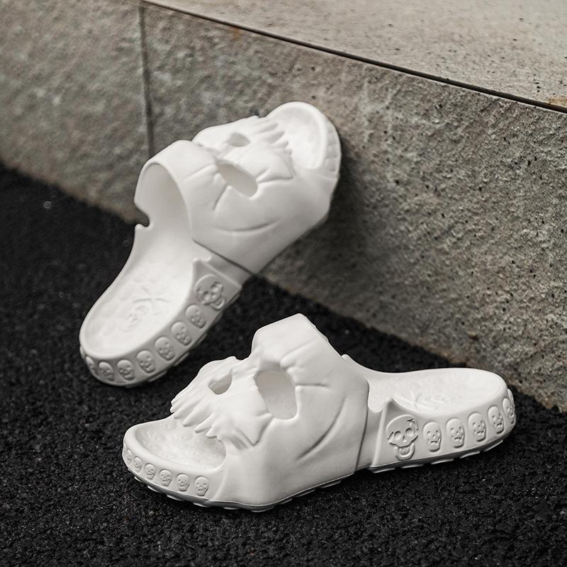 Trendy skull platform slippers