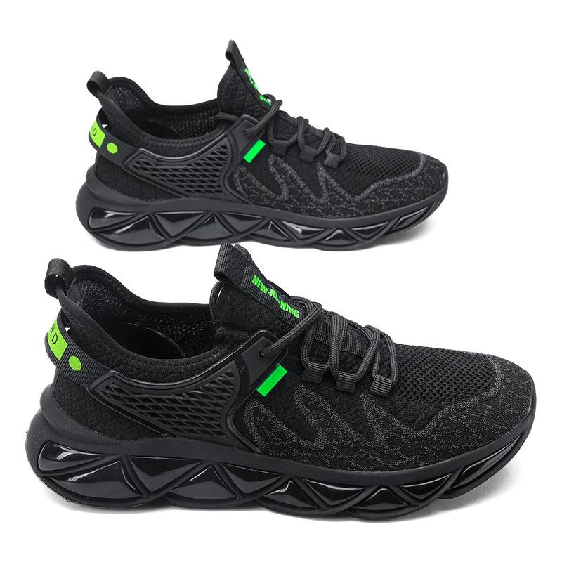 Trendy platform soled shock-absorbing sneakers