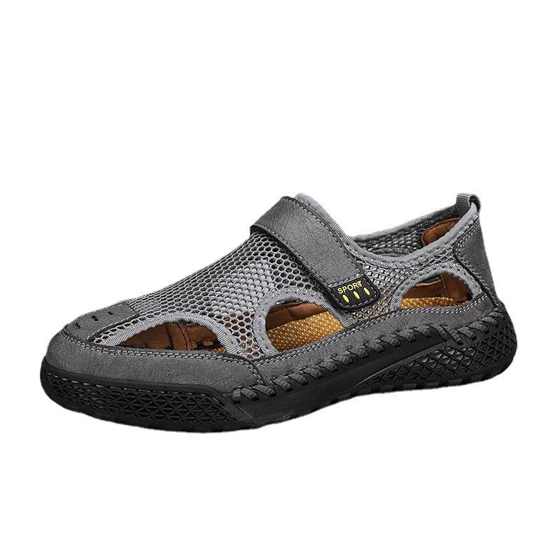 Stylish anti-collision sandals breathable and versatile outdoor beach shoes hollow mesh men's shoes