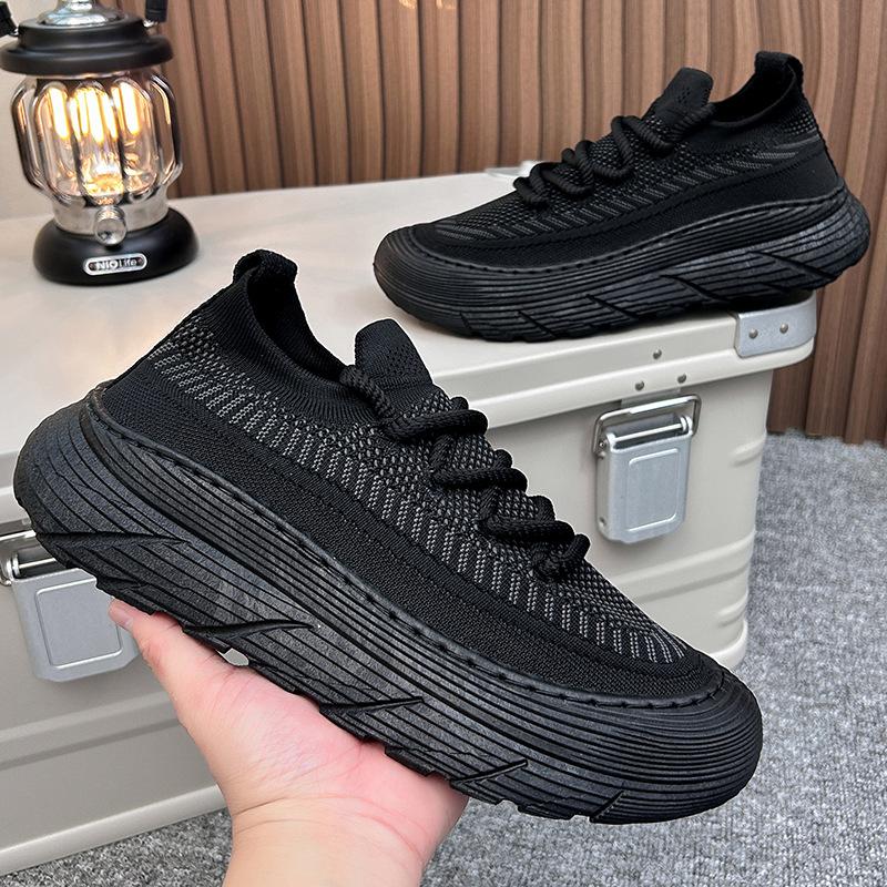 Trendy lace-up fly-knit thick-soled non-slip breathable casual sneakers