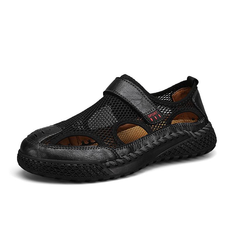 Stylish anti-collision sandals breathable and versatile outdoor beach shoes hollow mesh men's shoes