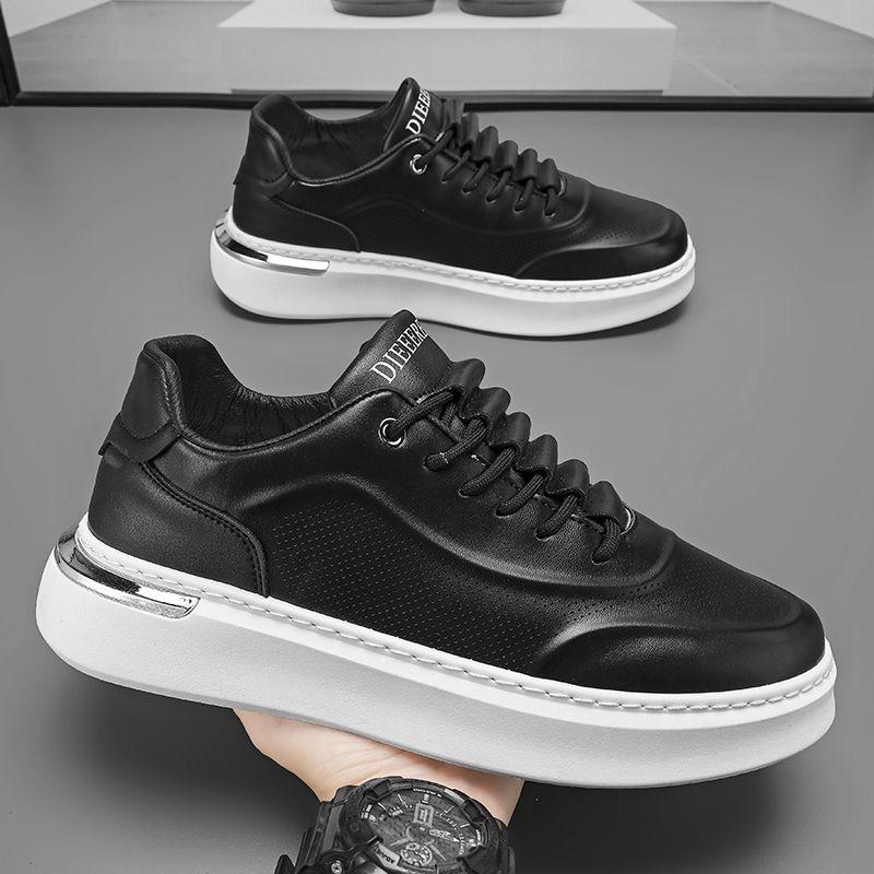 Stylish new breathable thick-soled sports casual lightweight sneakers