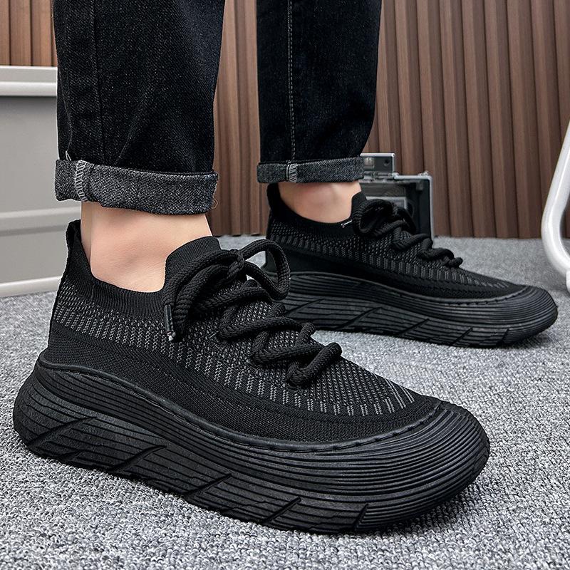 Trendy lace-up fly-knit thick-soled non-slip breathable casual sneakers