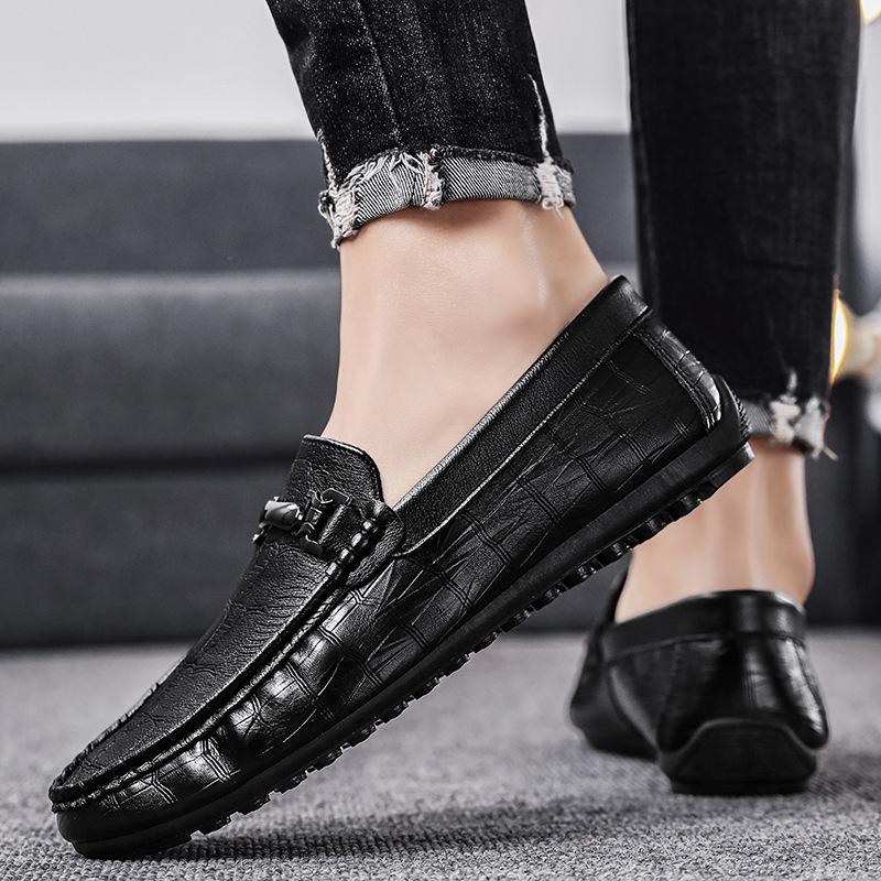 Retro crocodile pattern genuine leather men's casual soft-soled loafers