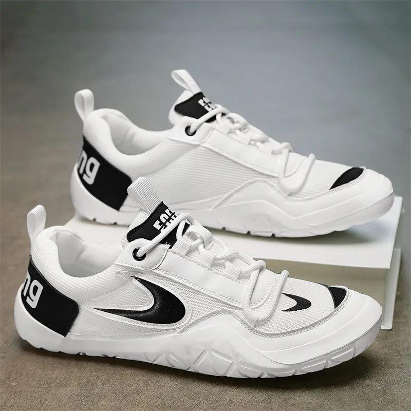 New lightweight breathable soft-soled trendy sneakers