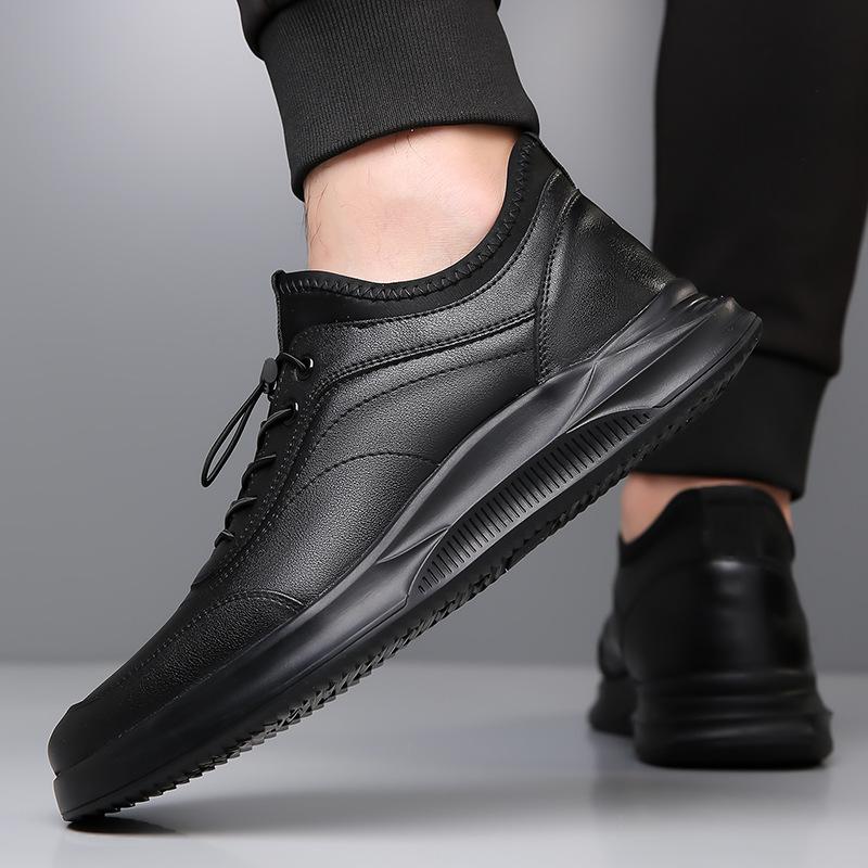 New Men's Genuine Leather Breathable Soft Sole Sports Leather Shoes