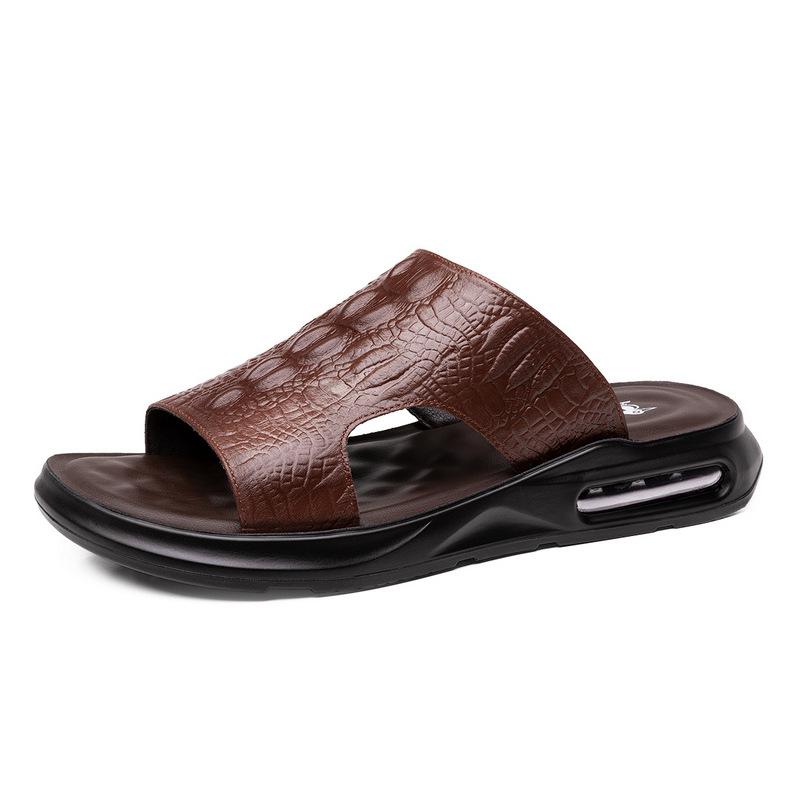 Trendy summer wear statement cowhide men's beach slippers