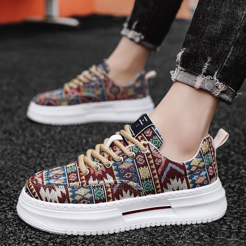 Trendy embroidery breathable lace-up men's platform casual sneakers