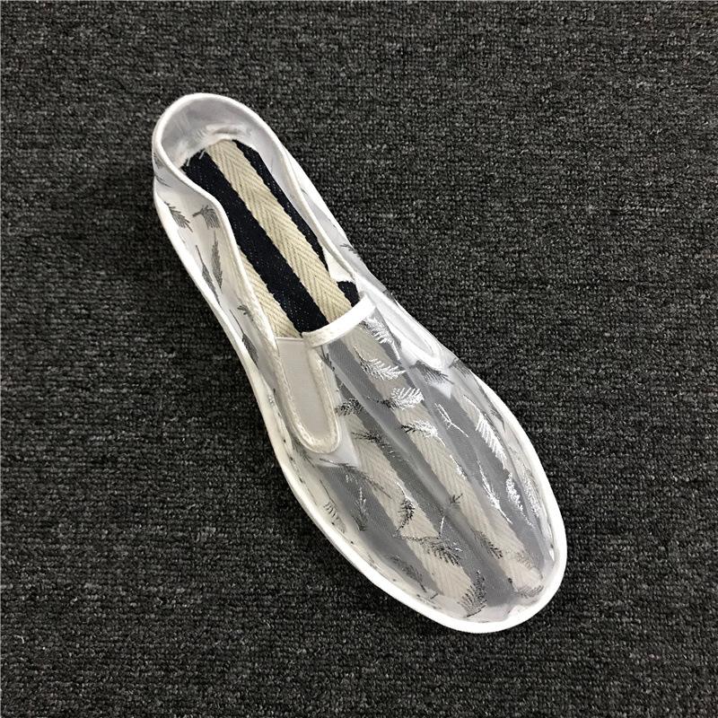 Stylish feather print breathable mesh slip-on soft sole shoes