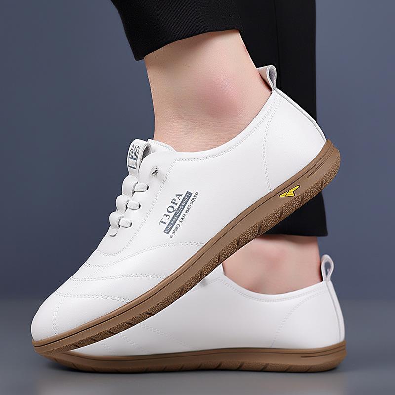 Stylish new men's soft sole breathable casual leather shoes