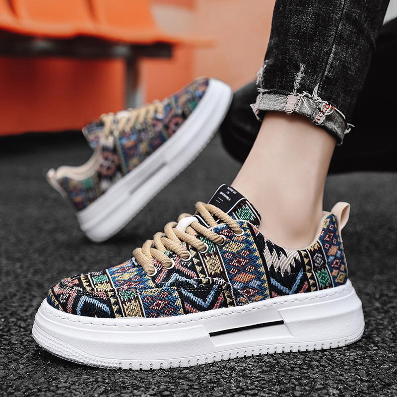 Trendy embroidery breathable lace-up men's platform casual sneakers