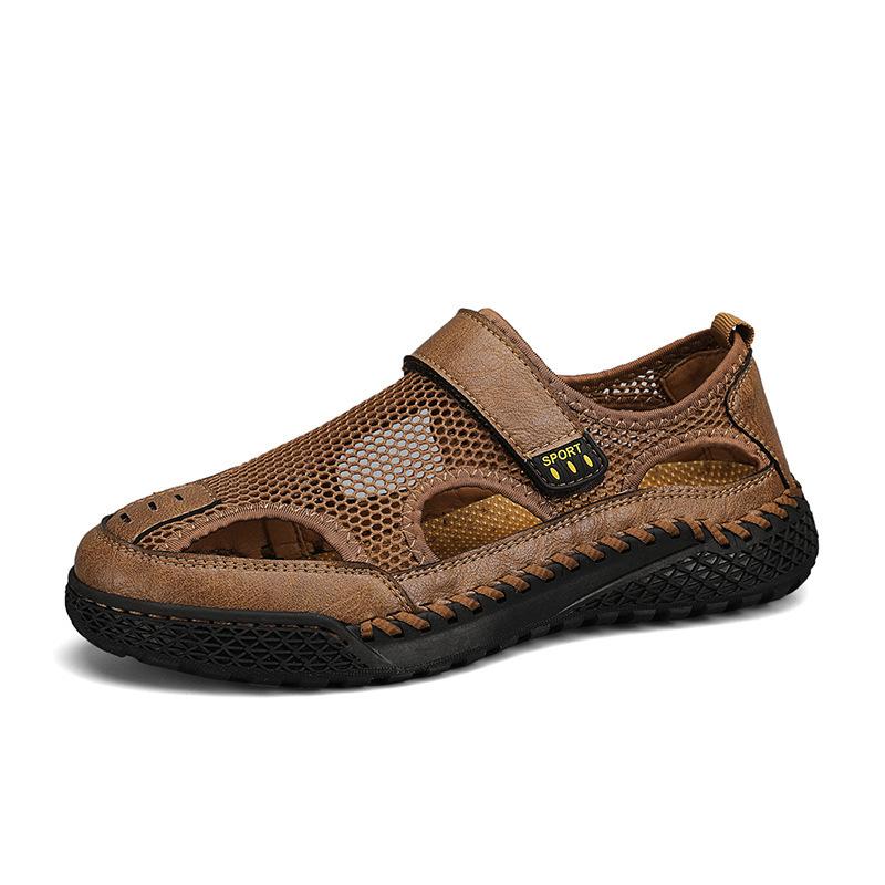 Stylish anti-collision sandals breathable and versatile outdoor beach shoes hollow mesh men's shoes