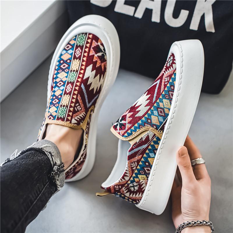 Trendy new ethnic print breathable flat casual sports canvas shoes