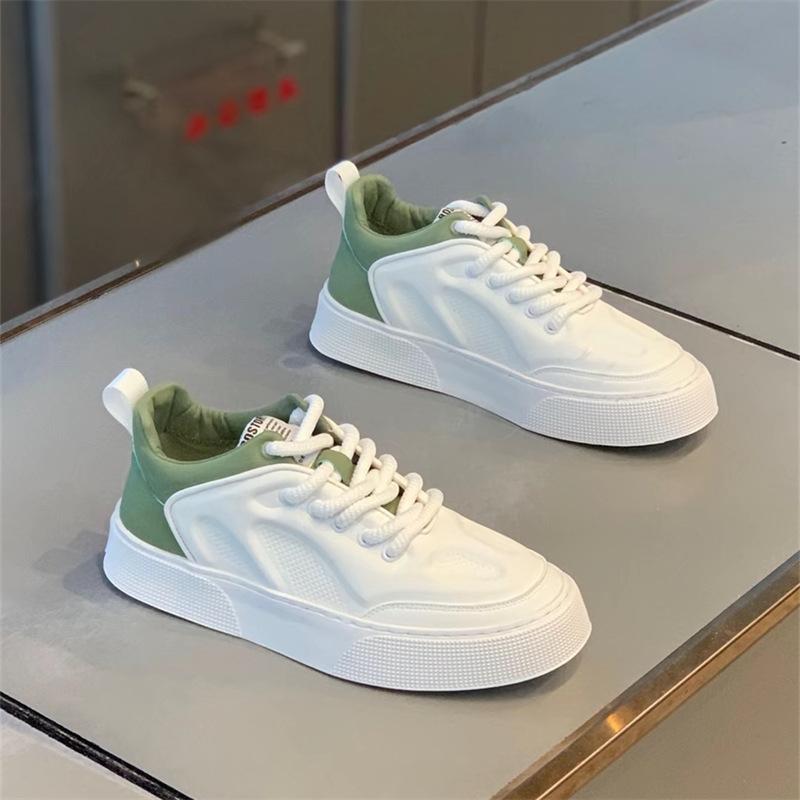 Stylish color matching comfortable lightweight casual sneakers