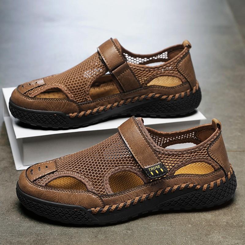 Stylish anti-collision sandals breathable and versatile outdoor beach shoes hollow mesh men's shoes