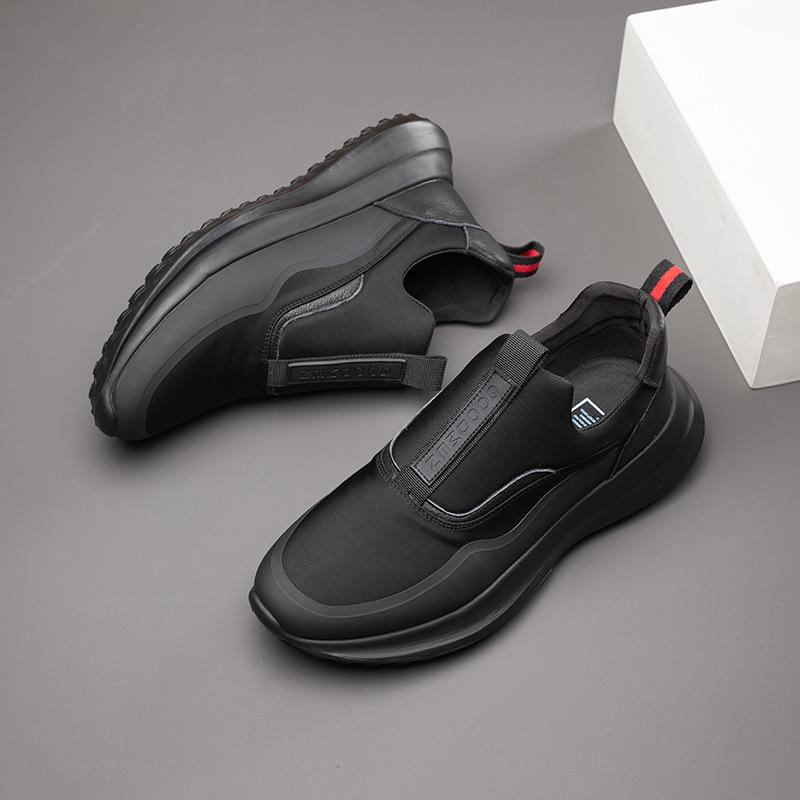 Stylish breathable lightweight soft-soled men's slip-on shoes