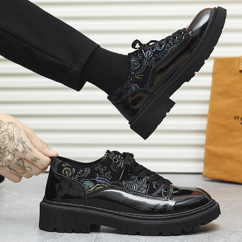 Trendy embroidered breathable thick-soled lace-up casual men's leather shoes