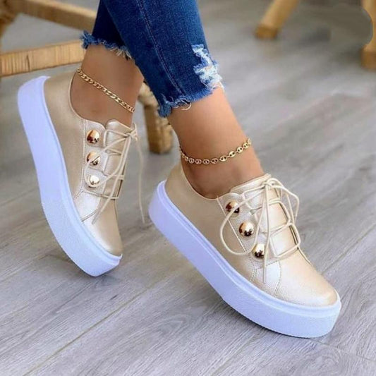 Women's platform lace-up stud shoes