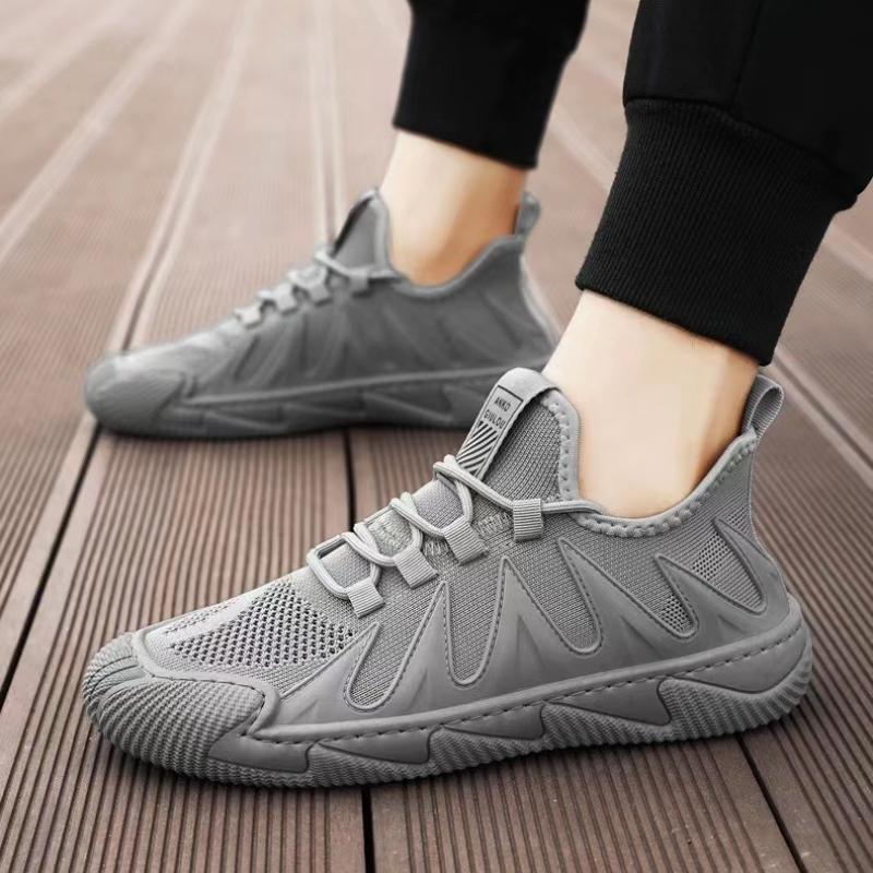 New casual men's breathable mesh wear-resistant sports shoes