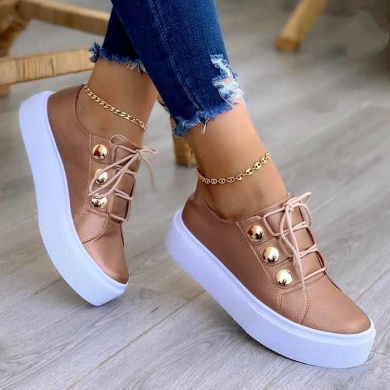 Women's platform lace-up stud shoes