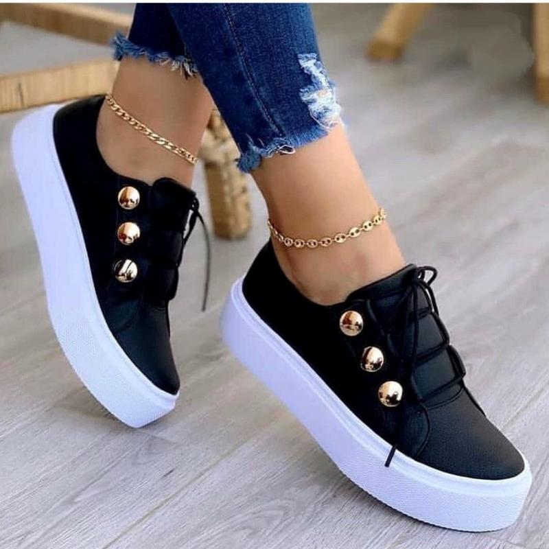 Women's platform lace-up stud shoes