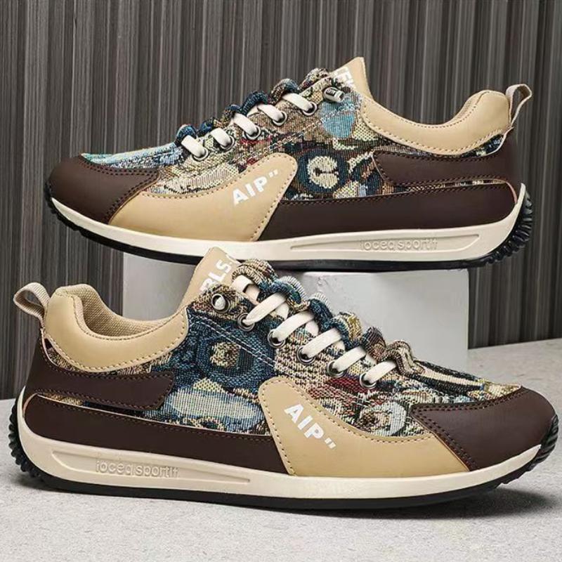 Trendy breathable soft sole color matching sneakers