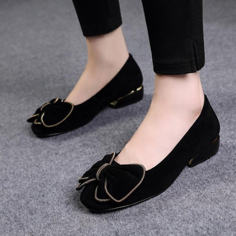 Women's leather matte soft-topped flats