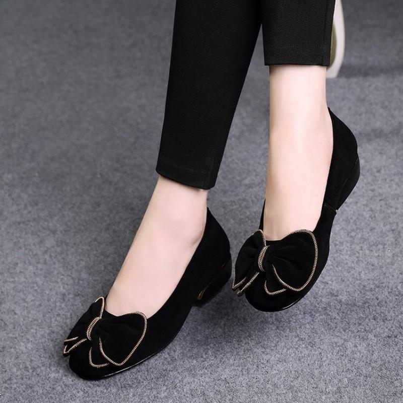 Women's leather matte soft-topped flats