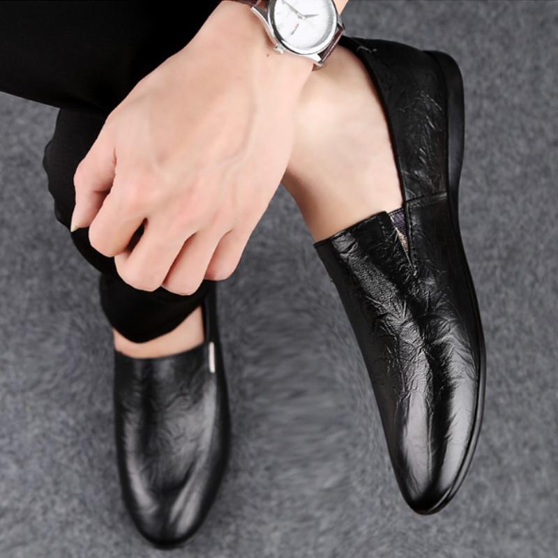 Trendy hand-scratched cowhide soft-soled men's shoes