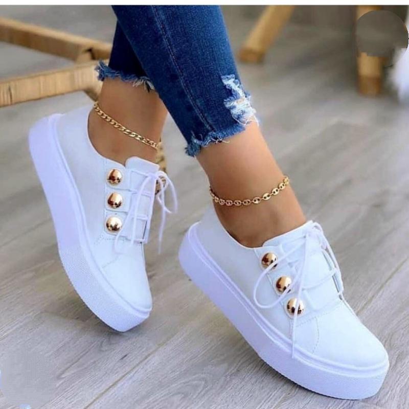 Women's platform lace-up stud shoes